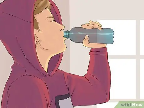 Полощите горло соленой водой, шаг 6