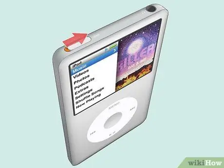 Выключите iPod Classic Шаг 4 Выключите iPod Classic Шаг 4