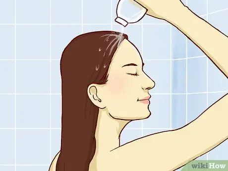 Предотвратить выпадение волос из-за жесткой воды Шаг 9 Предотвратить выпадение волос из-за жесткой воды Шаг 9