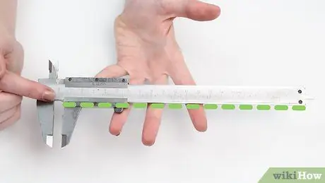 Используйте штангенциркуль Vernier Caliper, шаг 2 Используйте штангенциркуль Vernier Caliper, шаг 2