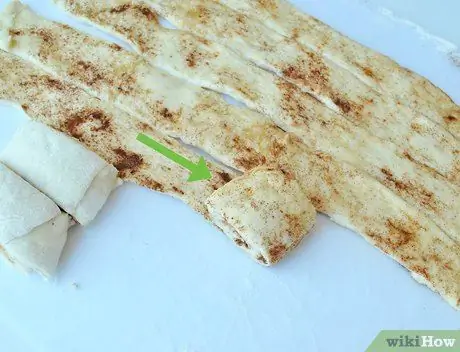 Улучшить консервированные булочки с корицей Шаг 1