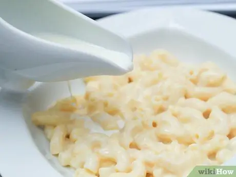 Разогрейте макароны и сыр. Шаг 8 Разогрейте макароны и сыр. Шаг 8
