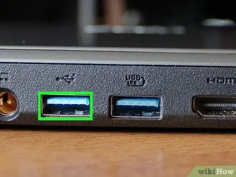 Подключите кабель Ethernet к ноутбуку без порта Ethernet Шаг 2