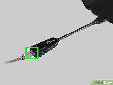 Подключите кабель Ethernet к ноутбуку без порта Ethernet Шаг 4