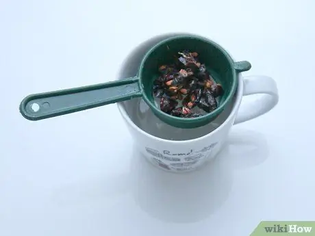 Приготовить чай из шиповника, шаг 4 Приготовить чай из шиповника, шаг 4