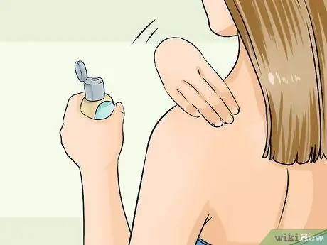 Нанесите солнцезащитный крем Step 9