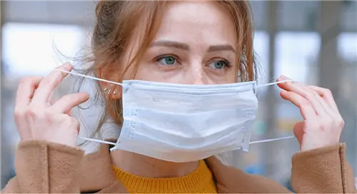 Ношение маски: 6 распространенных ошибок, которые никогда не следует совершать