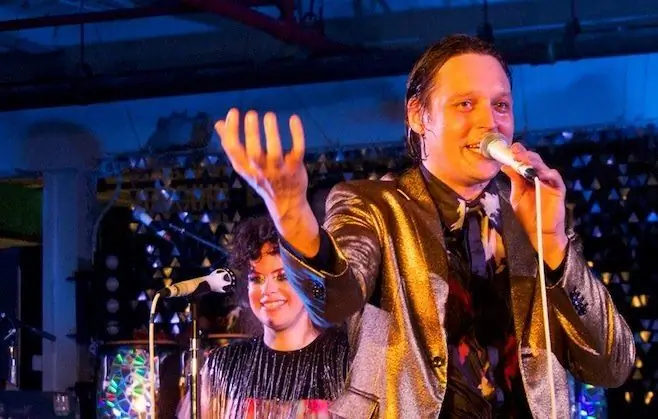 Живой обзор: вечеринка Arcade Fire в Бруклине-маскараде