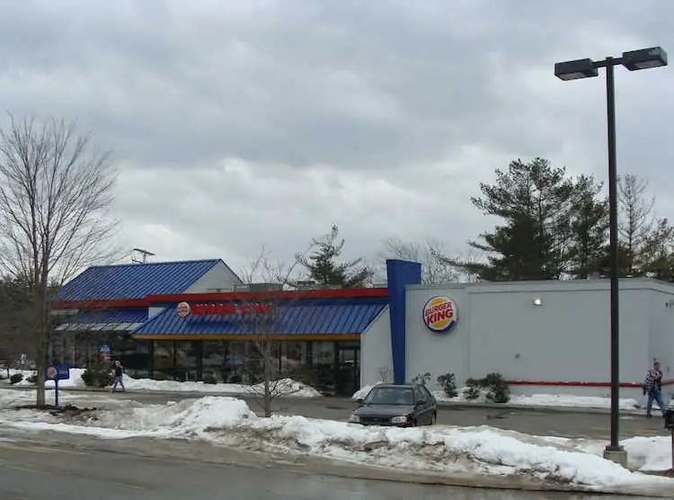 Два сотрудника Burger King арестованы за продажу травки из витрины