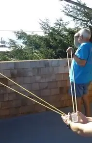 А вы еще бьете незнакомцев со своего балкона водяными шарами А вы еще бьете незнакомцев со своего балкона водяными шарами