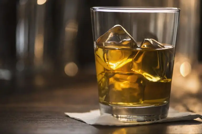 Легко проглатываемый праймер для бурбона в честь NationalBourbonDay