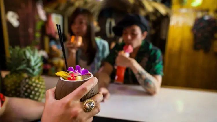 Июль - лучший месяц, чтобы узнать все о напитках Tiki
