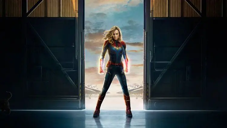 Captain Marvel Trailer Breakdown: Кэрол Дэнверс переходит на полный двоичный код