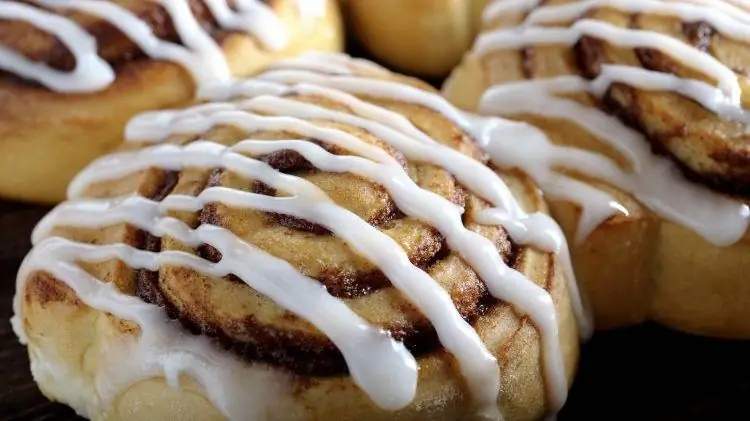 Cinnabon теперь доставляет булочки с корицей прямо к вашей двери