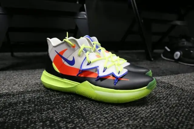 Кайри Ирвинг: Nike Kyrie V Кайри Ирвинг: Nike Kyrie V