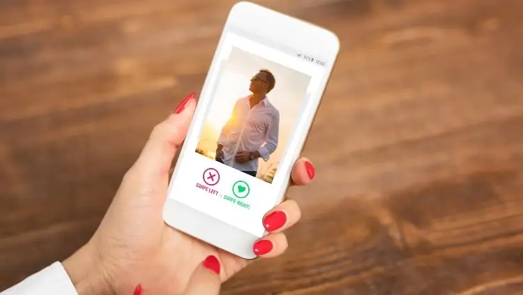 Обновления профиля знакомств для поколения Tinder