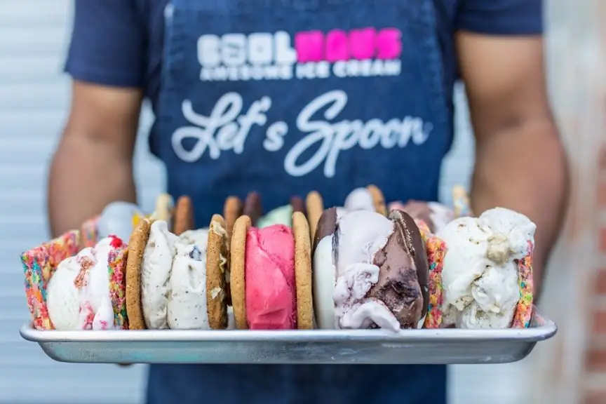 Сэндвичи с мороженым Coolhaus Сэндвичи с мороженым Coolhaus