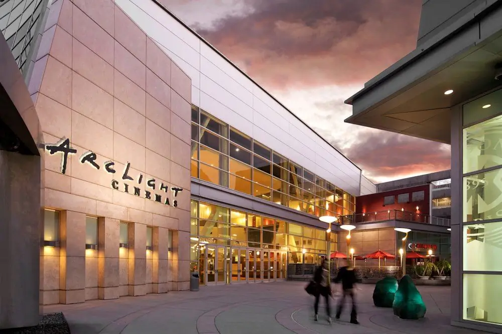 2. Кинотеатры ArcLight 2. Кинотеатры ArcLight
