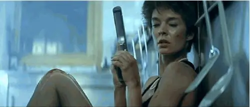 Анн Парийо в фильме «Женщина Никита» Анн Парийо в фильме «Женщина Никита»