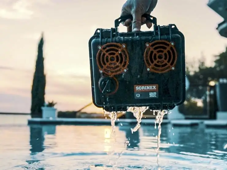Demerbox Неразрушимый водонепроницаемый Bluetooth-динамик Demerbox Неразрушимый водонепроницаемый Bluetooth-динамик