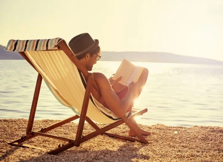 10 новых летних книг для чтения в песке и на солнце
