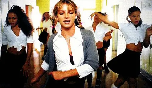 3. Бритни Спирс – «Baby One More Time» 3. Бритни Спирс – «Baby One More Time»