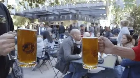 Предполагается, что IPA следует подавать ледяным Предполагается, что IPA следует подавать ледяным