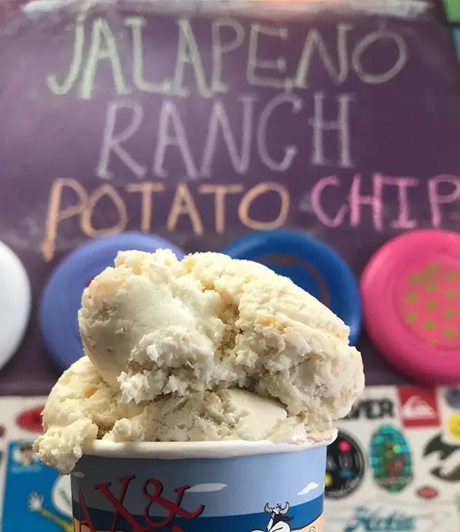 9. Мороженое с картофельными чипсами Jalapeño Ranch 9. Мороженое с картофельными чипсами Jalapeño Ranch