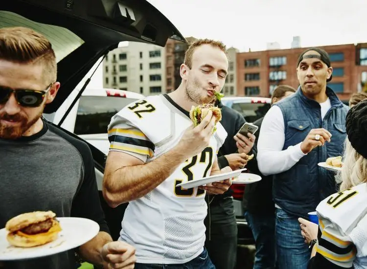 РЕЙТИНГ! Лучший футбольный сезон Tailgating Foods