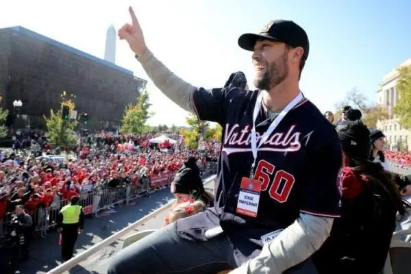Natty Light выпускает хард-зельтер, названный в честь Washington Nationals, и его следует назвать «One Hit Wonder»