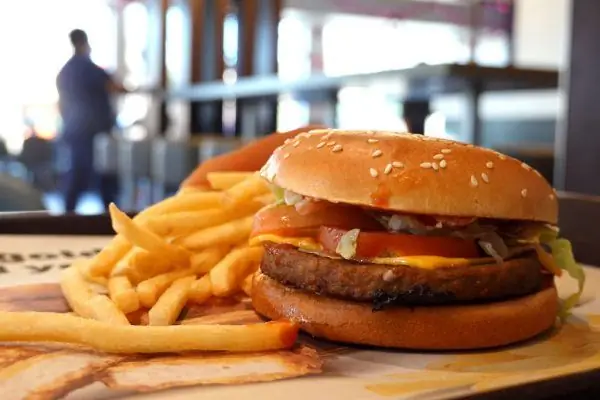 McDonald's входит в Metaverse и может обещать бесплатный NFT при каждом заболевании сердца