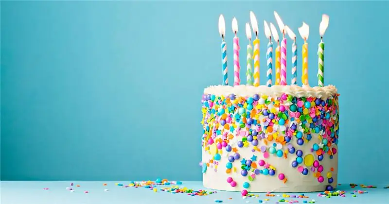 ЖЕНЩИНАМ исполняется 20 лет: что нас связывает