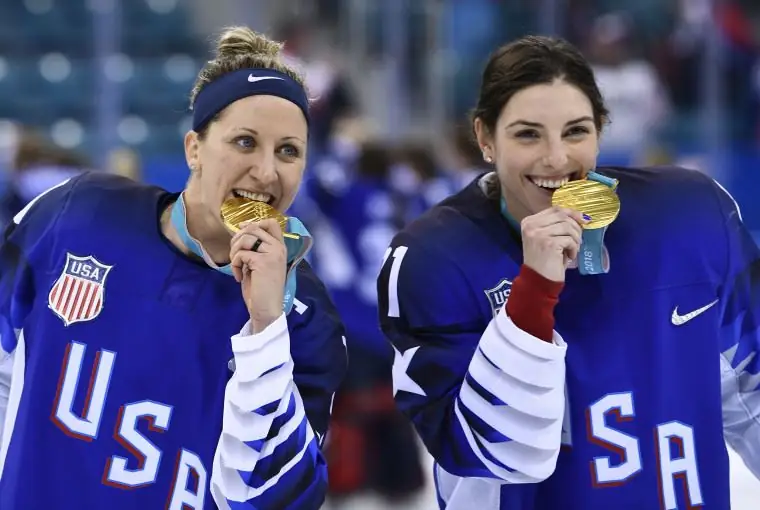 IHOCKEY-OLY-2018-ПХЕНЧХАН-ПОДИУМ