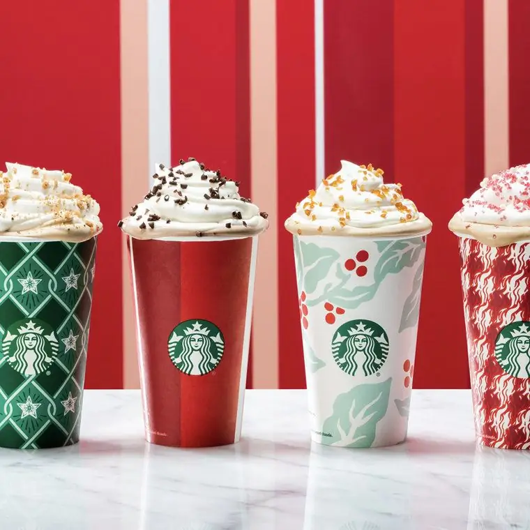 Новые праздничные стаканчики Starbucks