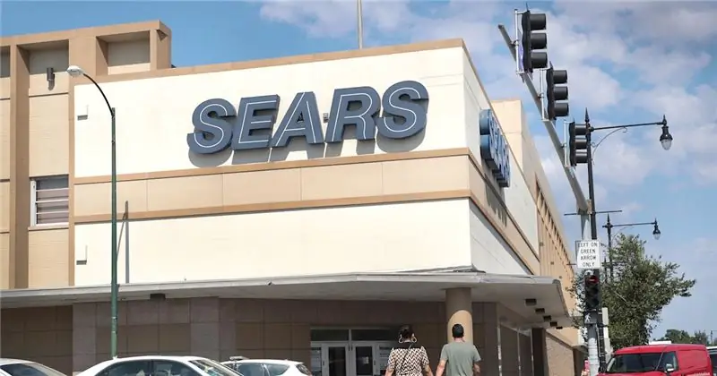 46 магазинов Sears и Kmart, проводящих ликвидационные распродажи в День труда