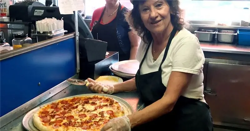 Varsity Pizza Syracuse Элли Дармойслис Интервью
