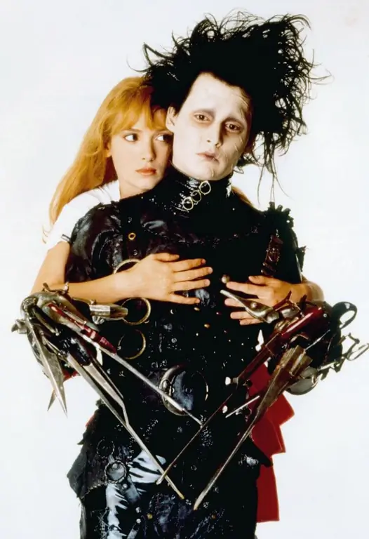 ЭДВАРД РУКИ-НОЖНИЦЫ, Вайнона Райдер (сзади), Джонни Депп, 1990, TM & Copyright © 20th Century Fox Film