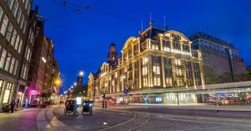 Магазины в Амстердаме будут работать круглосуточно в течение годичного пробного периода