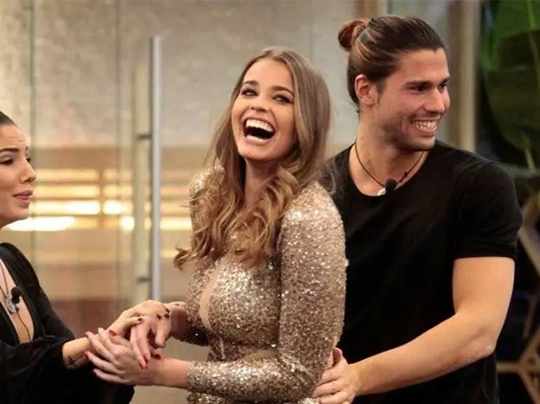 Ivana-Mrazova-curiosita-vita-privata-love-story-modella-Grande-Fratello-Vip-2-fidanzata-Luca-Onestini-Sanremo-Rocco-Papaleo-GIanni-Morandi Ivana-Mrazova-curiosita-vita-privata-love-story-modella-Grande-Fratello-Vip-2-fidanzata-Luca-Onestini-Sanremo-Rocco-Papaleo-GIanni-Morandi