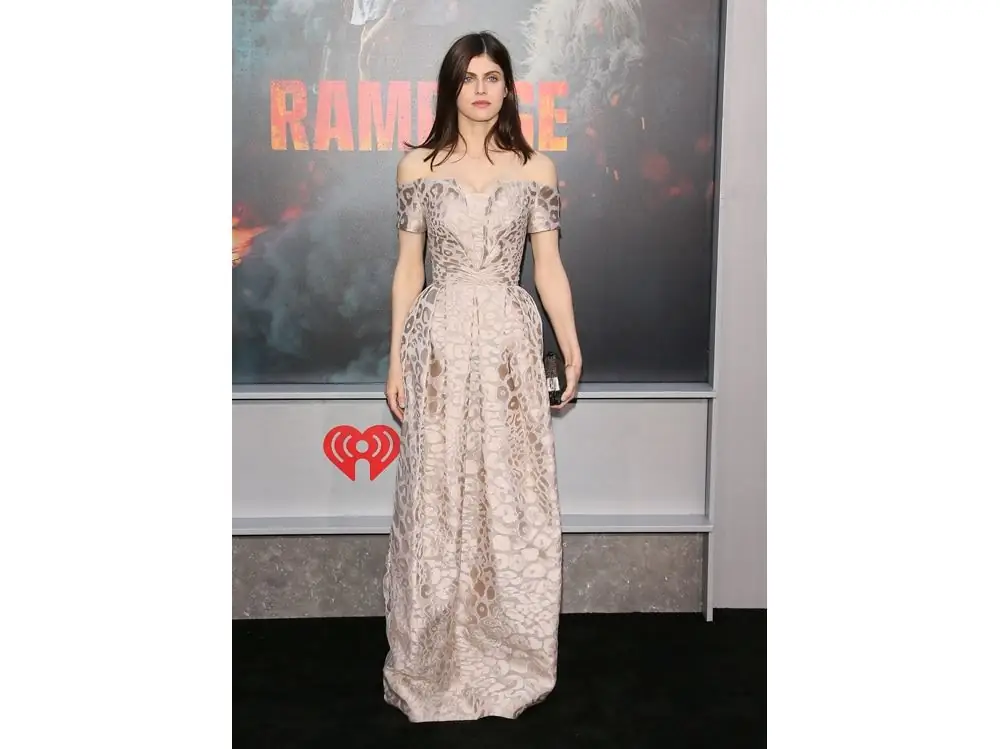 _Alexandra-Daddario-splash _Alexandra-Daddario-splash