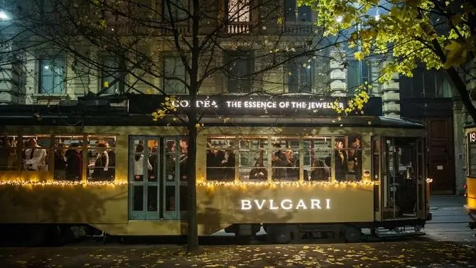 Bulgari Goldea: на золотом трамвае вместе с ИТ-блоггерами Grazia.it