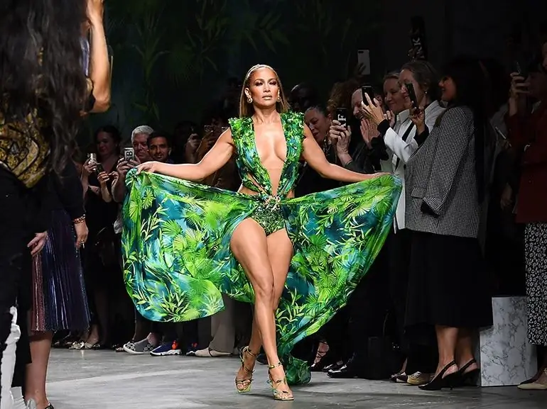 Versace - Runway - Milan Fashion Week Spring/Summer 2020