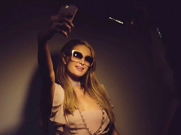 Paris Hilton Launches Rosé Rush Fragrance in Australia: An Alternative View Paris Hilton Launches Rosé Rush Fragrance in Australia: An Alternative View