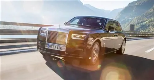 Новейший Rolls-Royce Phantom - самый роскошный автомобиль из когда-либо созданных