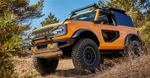 Ford Bronco возвращается в ретро-стиле и с прочным приводом 4×4