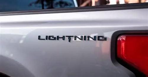 Ford тизерит новый электрический пикап F-150 Lightning