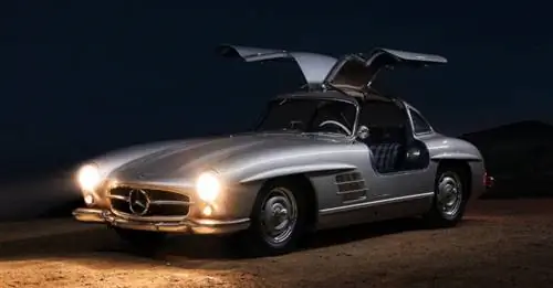 Этот классический Mercedes 300SL «Alloy» Gullwing может быть продан за 9 миллионов долларов на аукционе