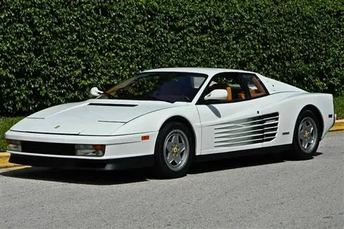 Ferrari Testarossa настоящего волка с Уолл-стрит выставлена на продажу