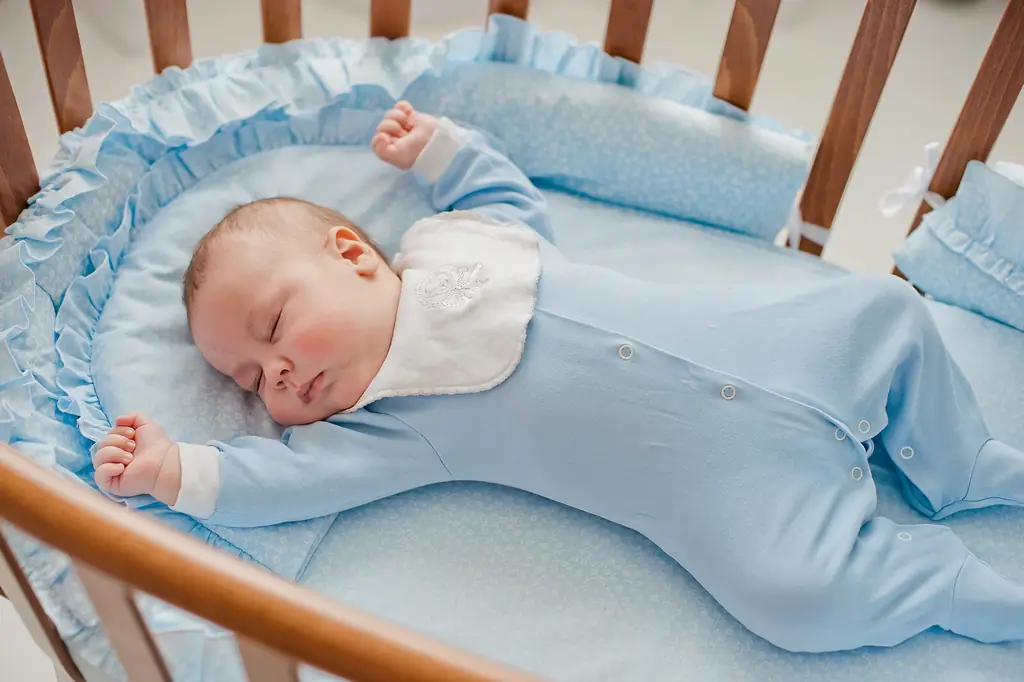 Новорожденный ребенок, которому дали одно из предложенных галисийских имен