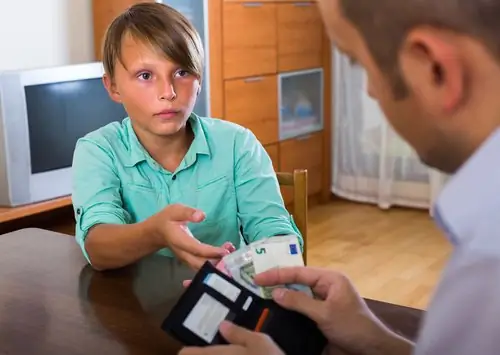 Стимулы хороши для поощрения хорошего поведения ребенка, но ими не следует злоупотреблять Стимулы хороши для поощрения хорошего поведения ребенка, но ими не следует злоупотреблять